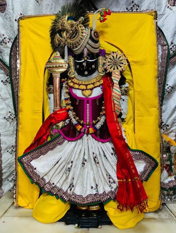 Premium Yellow, White & Red Royal Bhagwan Ji Poshak